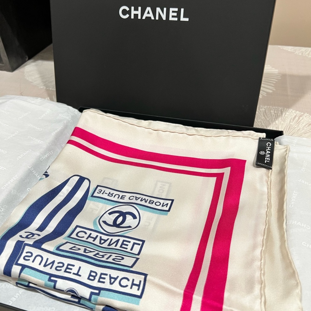 CHANEL Pink and White Scarf with Graphic Print